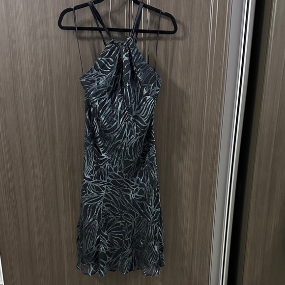 Chic Backless Halter Dress in Black and Emerald Gray - Picture 1 of 8